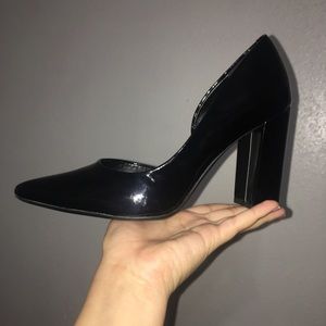 Nine West black glossy heels
